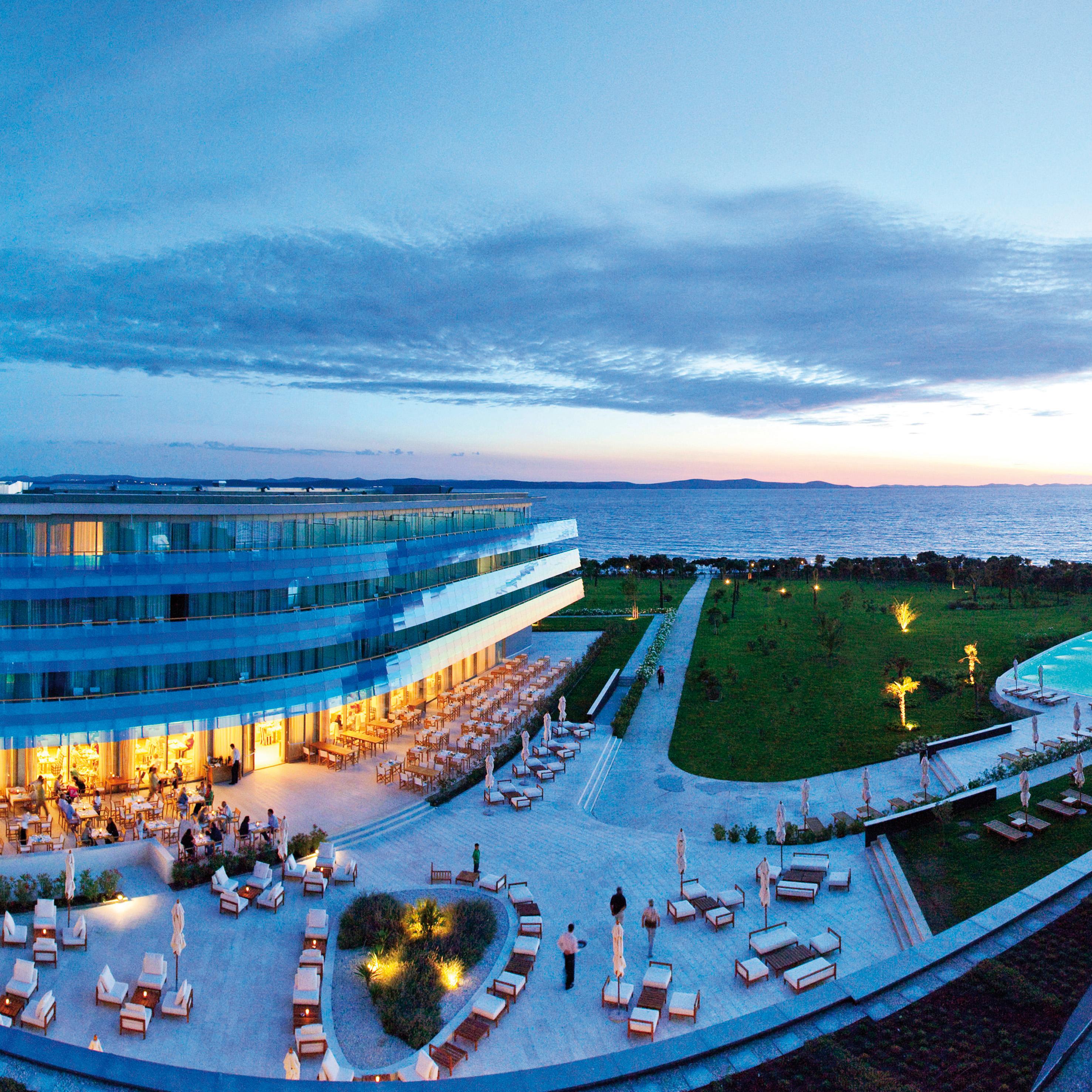 فندق وسبا فالكينستاينير إياديرا بيتريتْشاني المظهر الخارجي الصورة The Westin Szczecin
