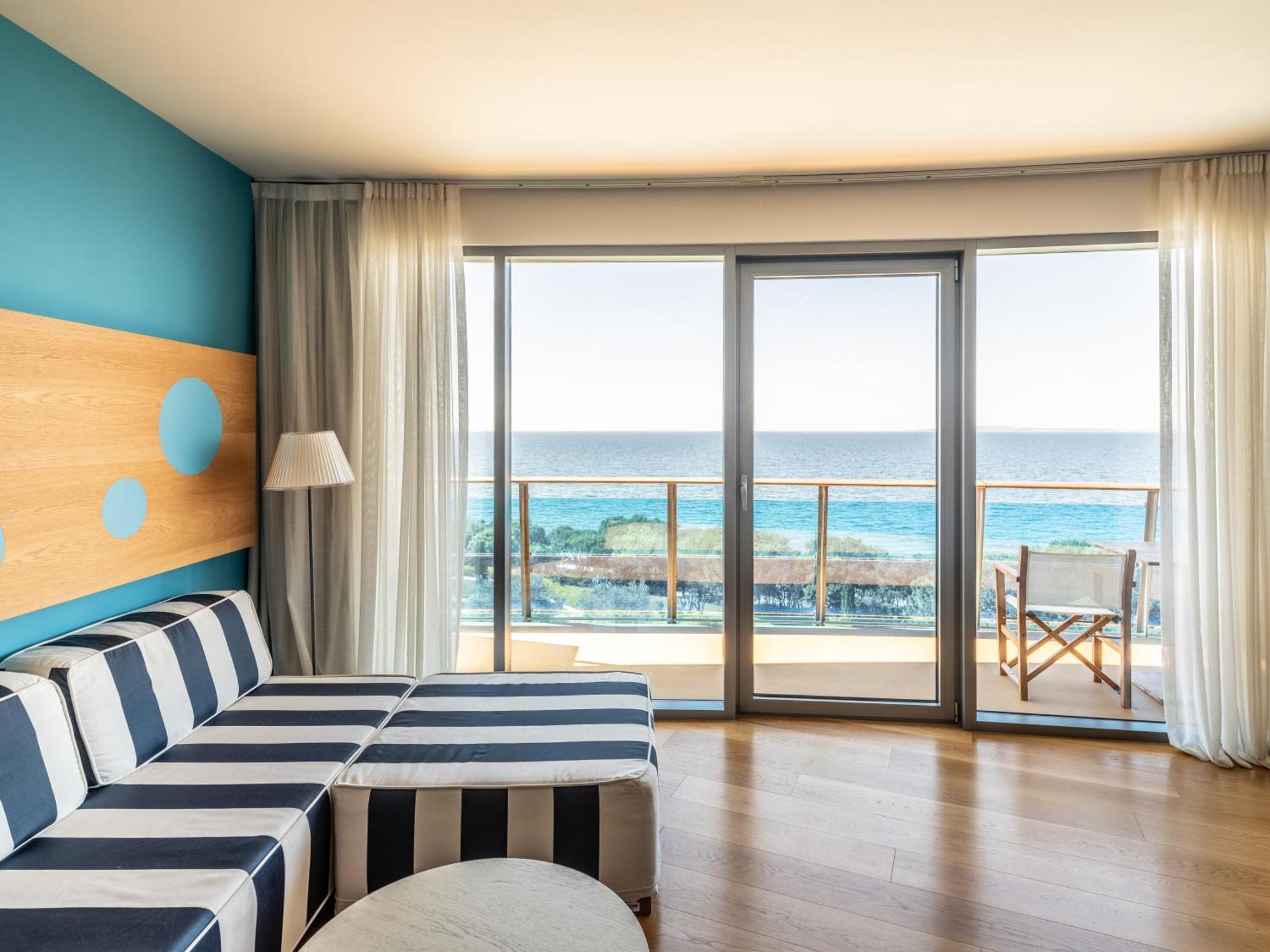 فندق وسبا فالكينستاينير إياديرا بيتريتْشاني الغرفة الصورة A room at the hotel